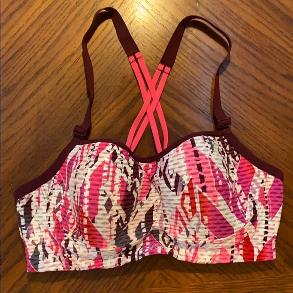Victoria’s Secret Strappy Criss Cross Sports Bra